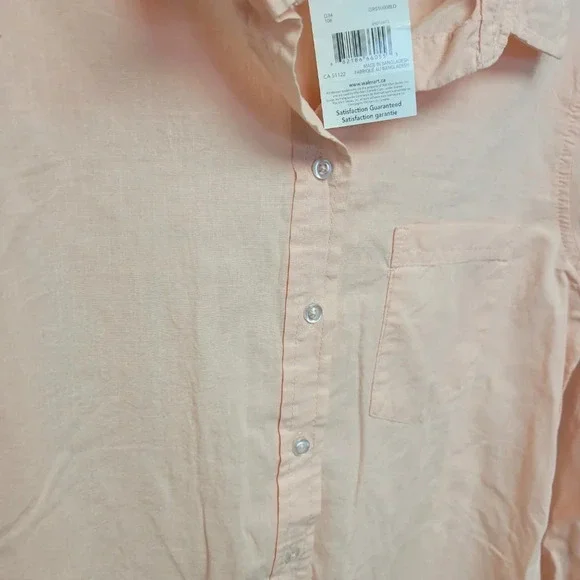𝅺George Button Down  Top - Picture 2 of 6